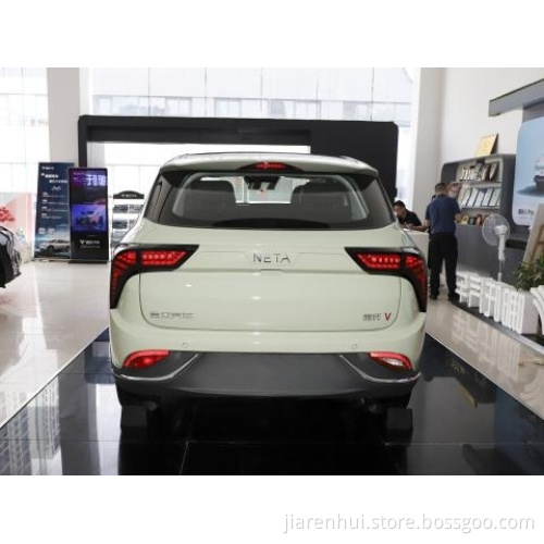 Auto elettrica per adulti economici Nezha V 2022 Chao 400 Industry Edition EV in vendita SUV elettrico piccolo
